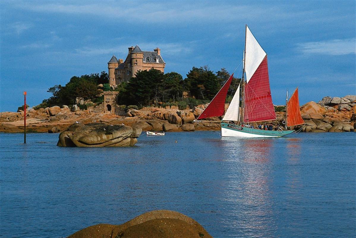 Chez VICTOR le pêcheur Locquémeau Exterior foto
